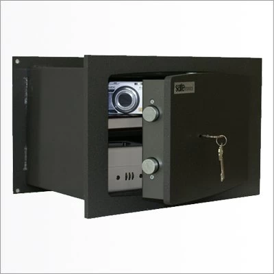 Встраиваемый сейф Safetronics STR 23M/27