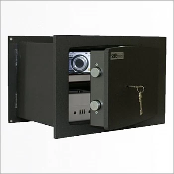 Встраиваемый сейф Safetronics STR 23M/27